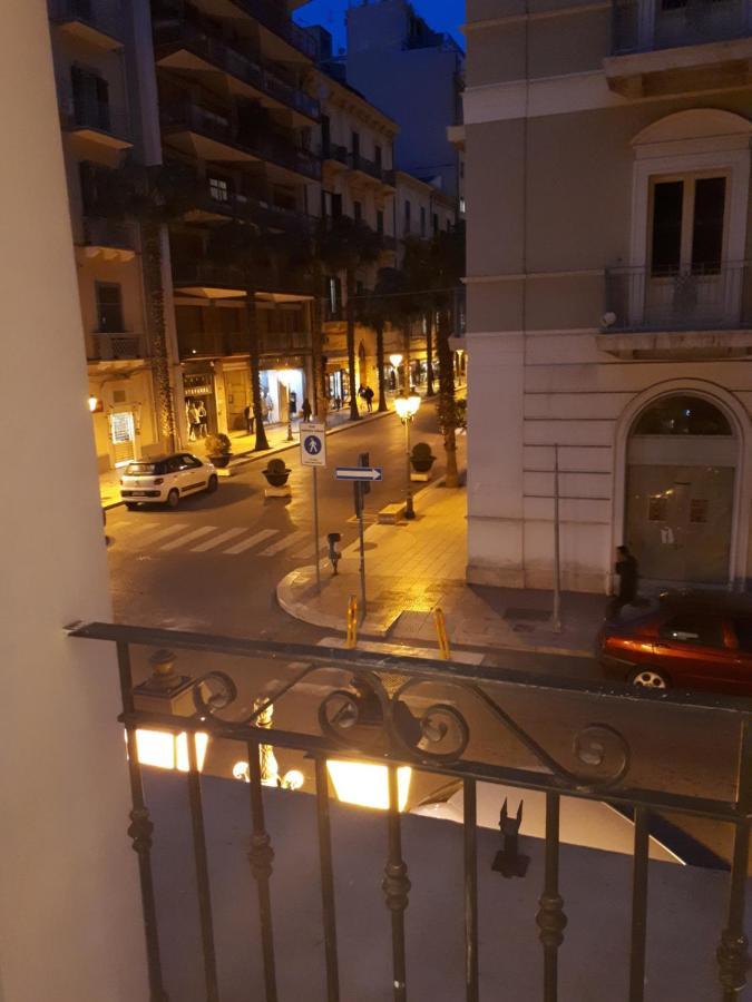 塔兰托Palazzo Berardi住宿加早餐旅馆 外观 照片